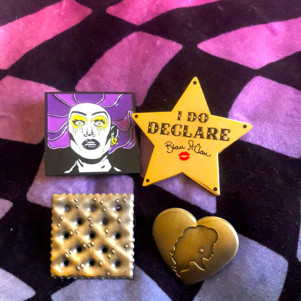 ✨🆕BNWOT!Mixed RPDR Queens Enamel Pins! From Tour!Super cute,RARE, &unique! ✨
